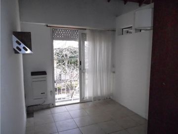 Duplex de 2 ambientes con altillo- Santa Mónica