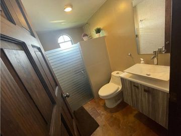 Casa Resdiencial estilo mexicano contemporáneo 6.Sec san javuer Pachuc