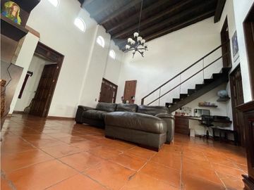 Casa Resdiencial estilo mexicano contemporáneo 6.Sec san javuer Pachuc
