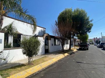Casa Resdiencial estilo mexicano contemporáneo 6.Sec san javuer Pachuc