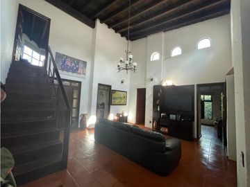 Casa Resdiencial estilo mexicano contemporáneo 6.Sec san javuer Pachuc