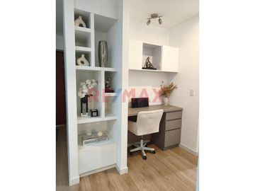 Venta De Moderno Departamento Frente A Parque En Lince Límite Con San Isidro