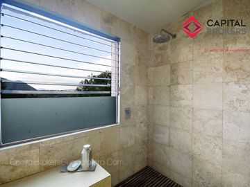 Casa en venta en Las Cañadas  zapopan club de golf