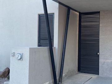 Hermosa Residencia de Autor en Lomas del Campanario, 5 Recamaras, 5 Baños, LUJO!