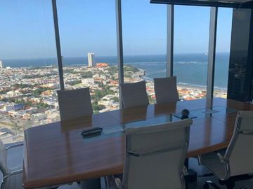 SE VENDE OFICINA CORPORATIVA CON VISTA AL MAR EN TORRE AMERICAS I ARLETTE FLORES