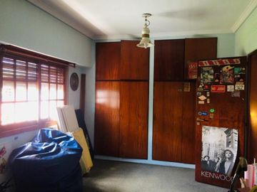 CHALET DE 4 AMBIENTES EN ZONA RESIDENCIAL - RAMOS MEJIA