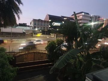 Rumah kemanggisan,dibawah NJOP,harga 18M