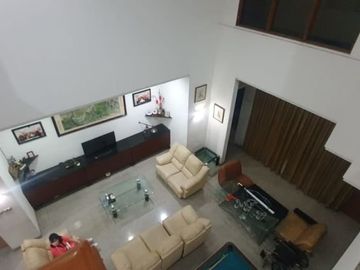 Rumah kemanggisan,dibawah NJOP,harga 18M