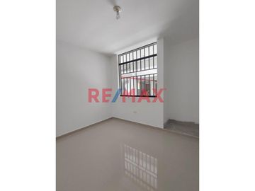 🏡 ¡Departamento de Estreno en 1er Piso con Amplio Patio! 🌿✨
Vive con comodidad y ubicación privilegiada en este moderno departamento de 70 m², ubicad