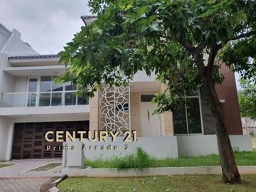 Rumah Cantik Dan Bagus Di Sektor 7 - GB 4439