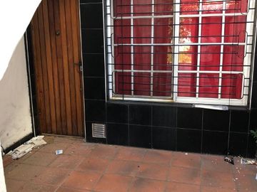 Casa PH en venta en Wilde Centro