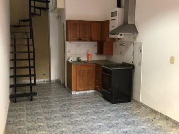 Casa PH en venta en Wilde Centro