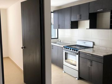 CASA EN VENTA EN COLONIA SATELITE, MUY CERCA DE LA FENAPO