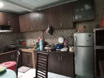 Rumah di jwl cpt tanah luas 2 rumah jdi 1 di wismaasri