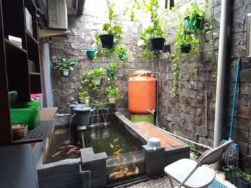 Rumah di jwl cpt tanah luas 2 rumah jdi 1 di wismaasri