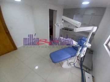 CONSULTORIO EN ARRIENDO EN AVENIDA SANTANDER