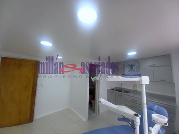 CONSULTORIO EN ARRIENDO EN AVENIDA SANTANDER