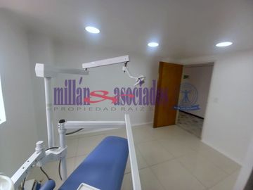 CONSULTORIO EN ARRIENDO EN AVENIDA SANTANDER