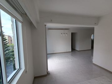 apartamento en venta en calasanz parte baja. Cod V12586