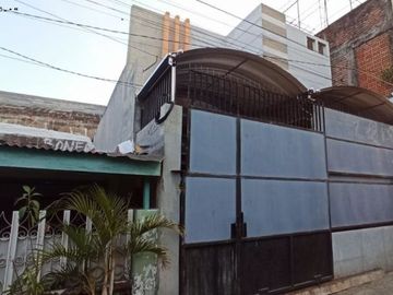 Rumah 1 lantai Bronggalan sawah siap huni Hadap Utara