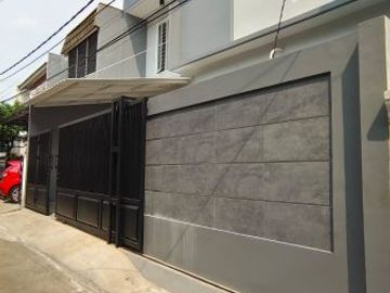 Rumah baru strategis tebet Jakarta Selatan