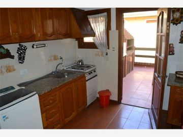 PRECIOSO DEPARTAMENTO ZONA CÉNTRICA GESELL 4 AMBIENTES