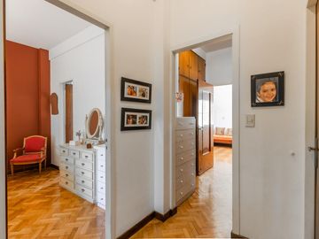Venta Departamento Impecable Luminoso 4 Ambientes Dependencia Baulera  Barracas