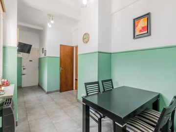 Venta Departamento Impecable Luminoso 4 Ambientes Dependencia Baulera  Barracas