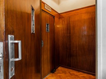 Venta Departamento Impecable Luminoso 4 Ambientes Dependencia Baulera  Barracas