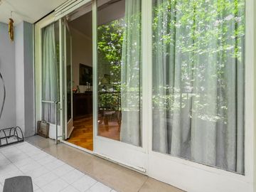 Venta Departamento Impecable Luminoso 4 Ambientes Dependencia Baulera  Barracas