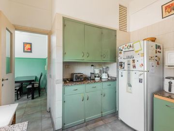 Venta Departamento Impecable Luminoso 4 Ambientes Dependencia Baulera  Barracas