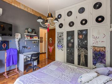 Venta Departamento Impecable Luminoso 4 Ambientes Dependencia Baulera  Barracas