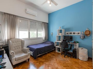 Venta Departamento Impecable Luminoso 4 Ambientes Dependencia Baulera  Barracas
