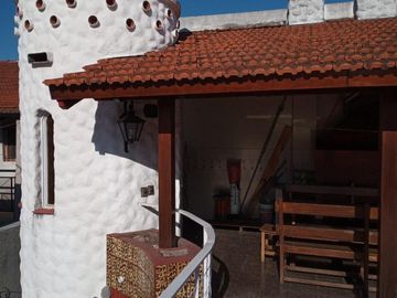 # MIRA ESTO # 6 AMB # QUINCHO # GGE # PARRILLA # A MTS ALBERDI