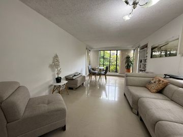 apartamento en venta en multicentro. Cod V4997