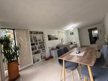 apartamento en venta en multicentro. Cod V4997