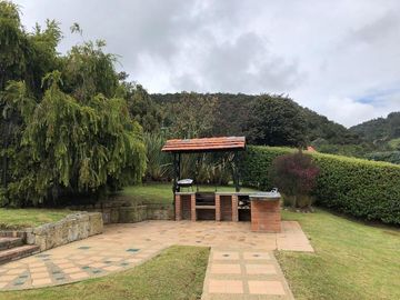 Arriendo Casa Vía La Calera De 530 M2 condominio cerrado y vigilado
