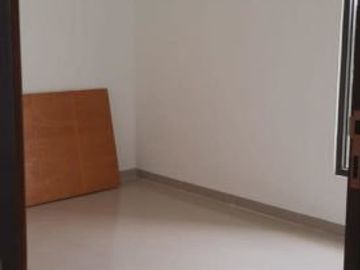 aisah cluster 2 lantai desain kekinian pamulang