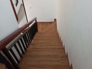 aisah cluster 2 lantai desain kekinian pamulang