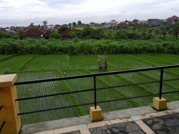 Investasi Villa Family Kerobokan Padang Sambian Kelod