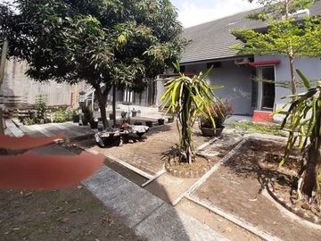 Rumah nyaman siap huni dengan tanah luas di Mlati, Sleman