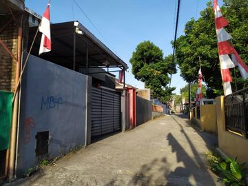 Rumah nyaman siap huni dengan tanah luas di Mlati, Sleman