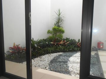 Rumah 2 lantai baru siap huni di belakang polsek cinere
