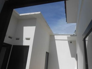 Rumah 2 lantai baru siap huni di belakang polsek cinere