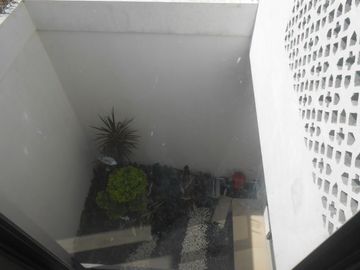 Rumah 2 lantai baru siap huni di belakang polsek cinere