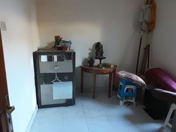 Dijual tanah kecil bonus bangunan rumah tua lokasi semat