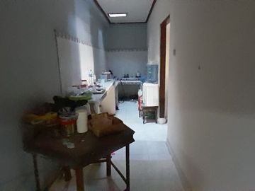 Dijual tanah kecil bonus bangunan rumah tua lokasi semat