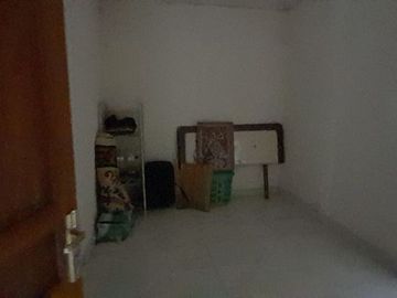 Dijual tanah kecil bonus bangunan rumah tua lokasi semat