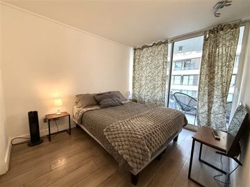 Departamento en venta de 1 dorm. con 1E y 1B en Las Condes