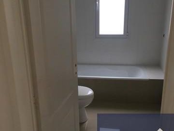 Propiedad de buenas dimensiones, estilo moderno, en barrio privado Santa Juana.